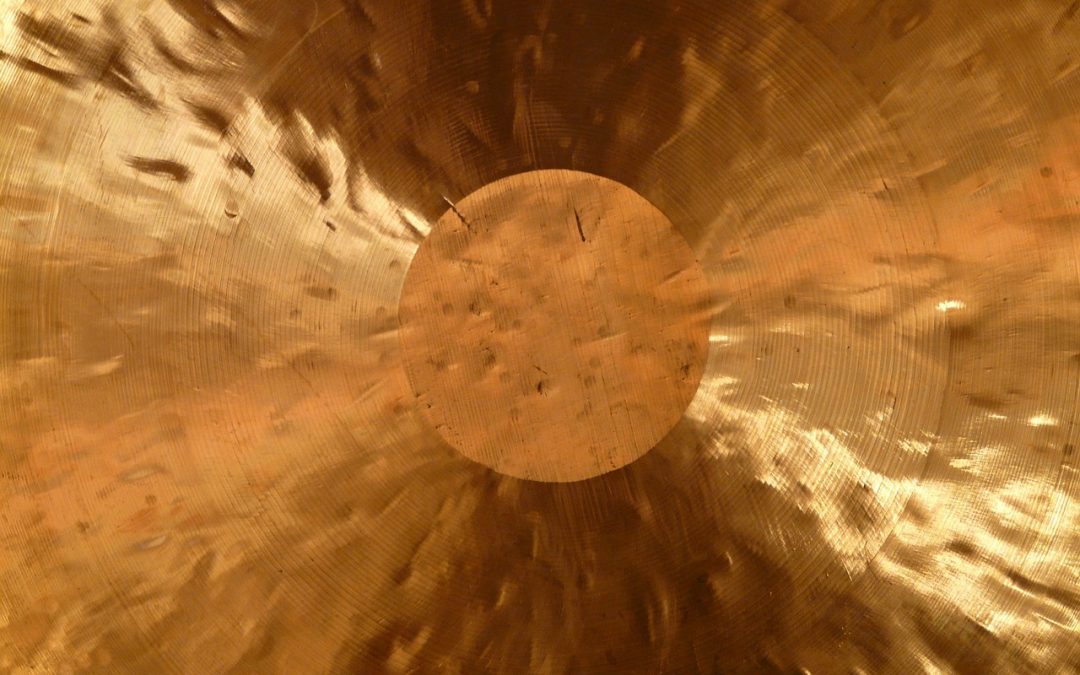 What To Expect At A Gong Bath